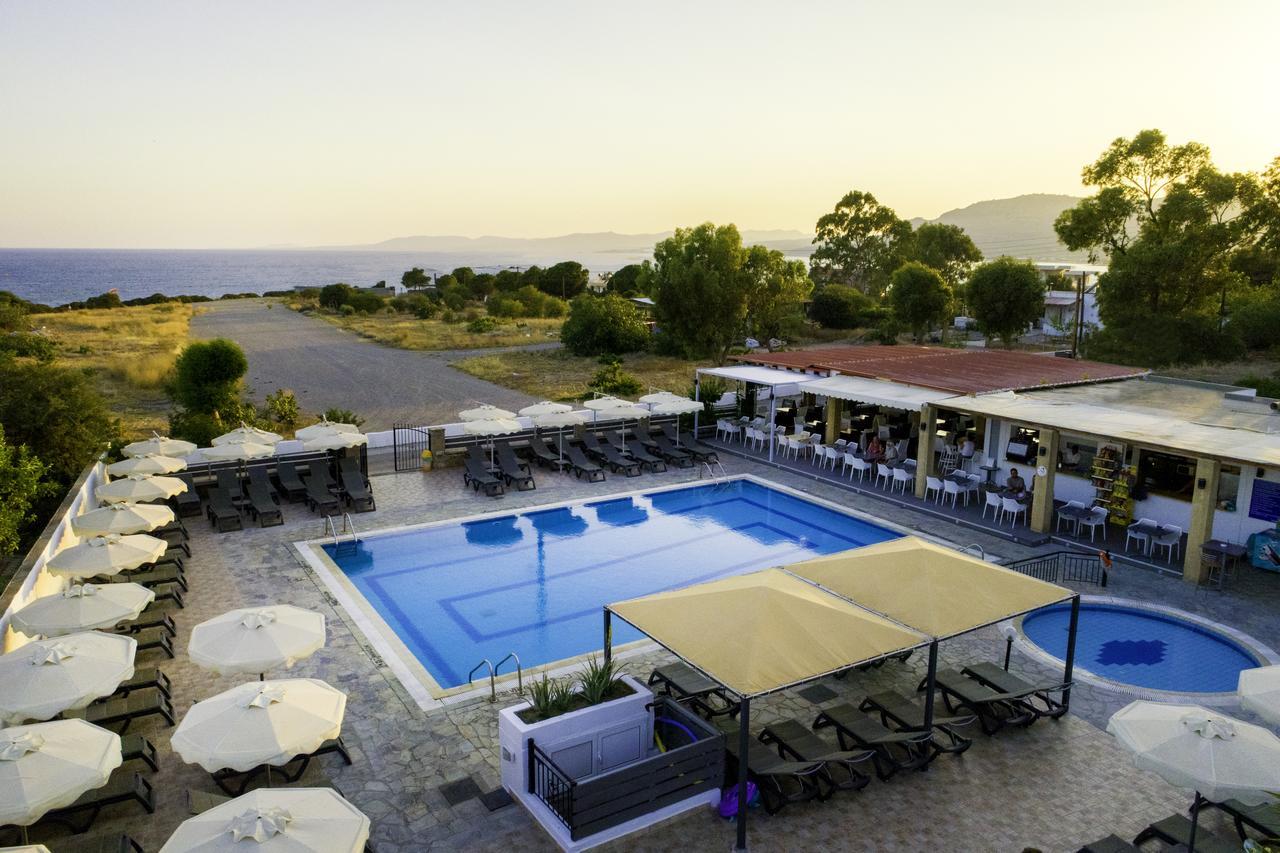 Amphitriti Hotel Pefki Exterior foto