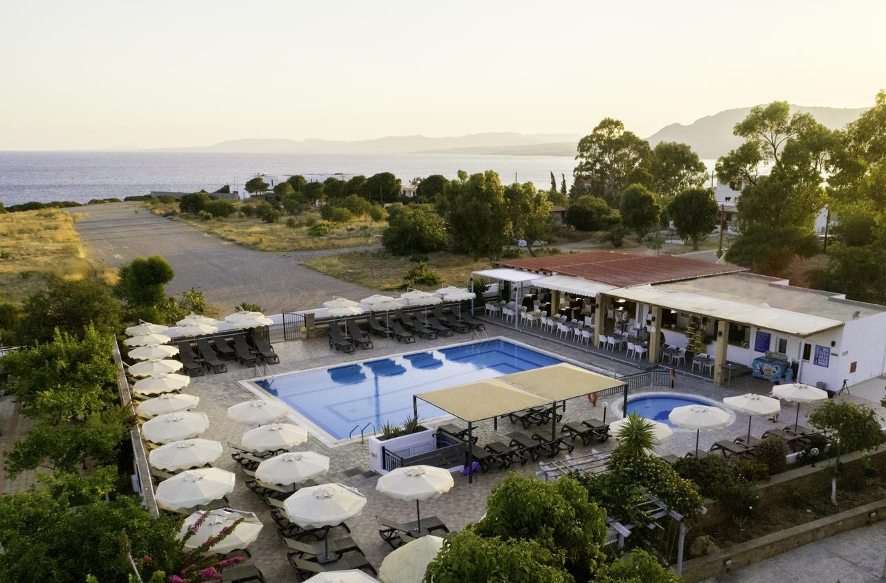 Amphitriti Hotel Pefki Exterior foto