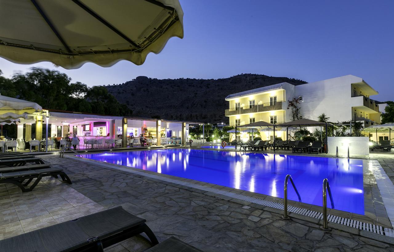 Amphitriti Hotel Pefki Exterior foto